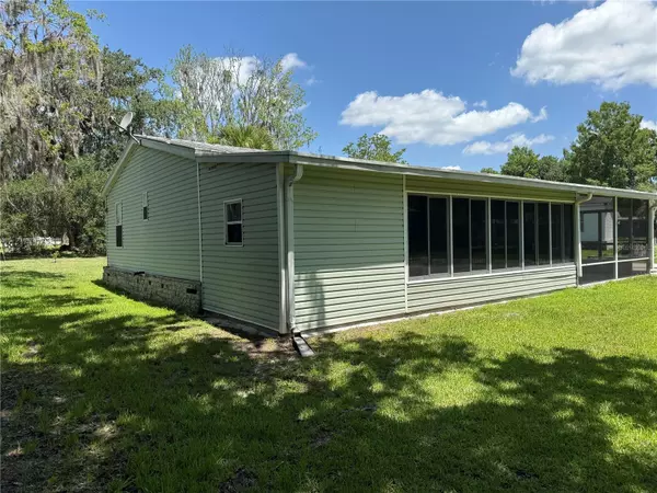 Lake Panasoffkee, FL 33538,26 CANAL WAY