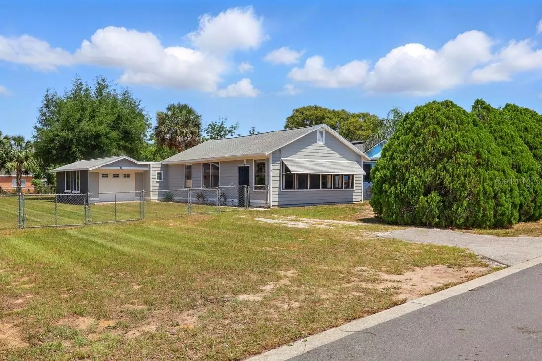Tavares, FL 32778,1119 PINE AVE