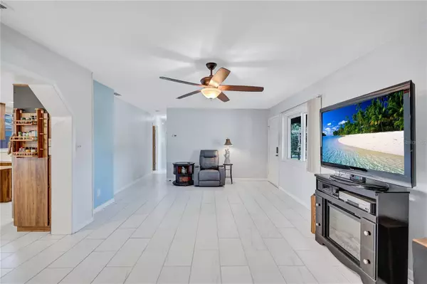 St Petersburg, FL 33710,6443 34TH AVE N