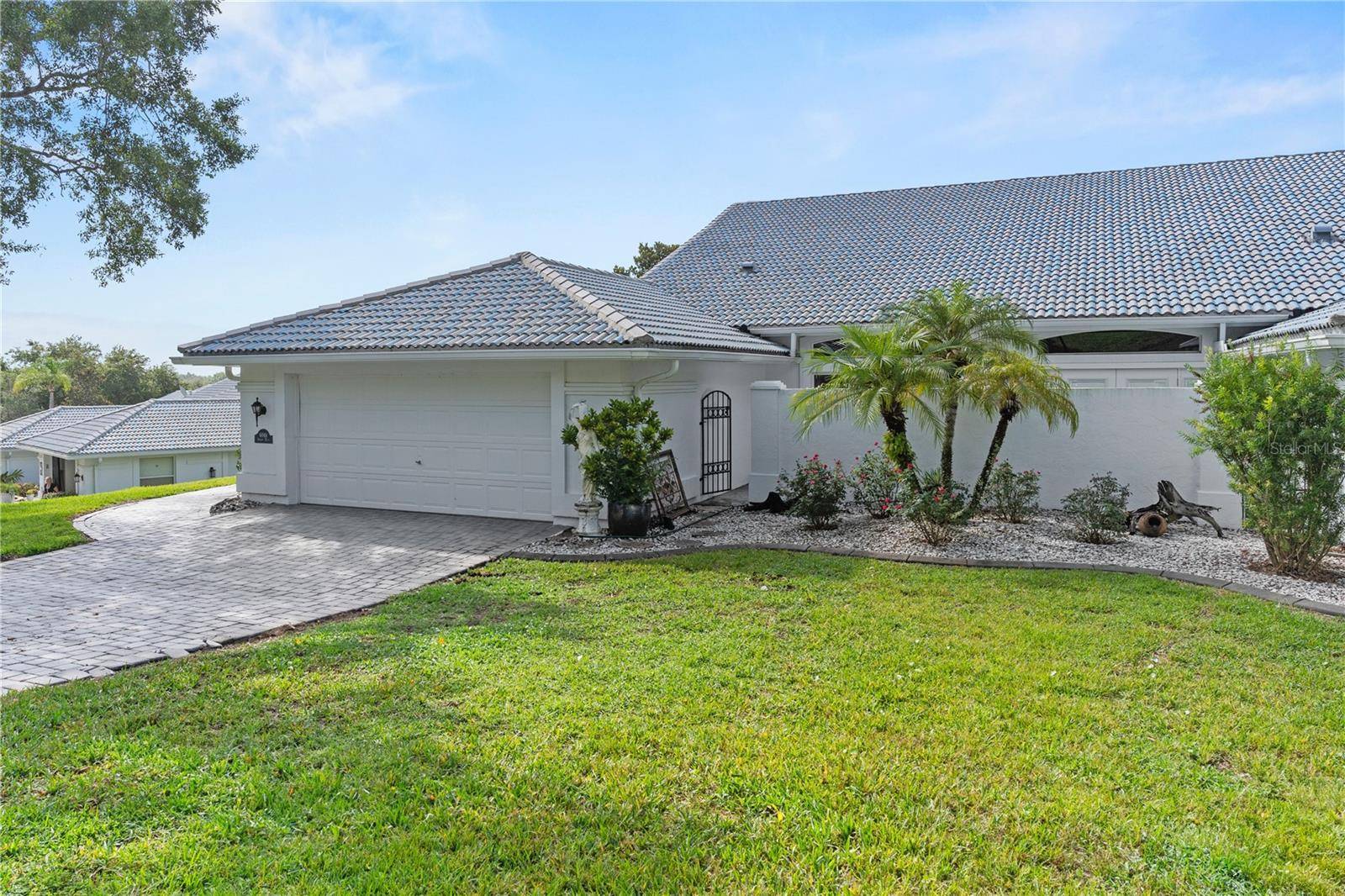 6048 TOPSAIL RD, Lady Lake, FL 32159
