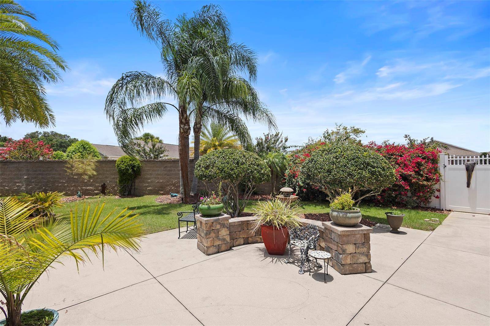 The Villages, FL 32162,2312 NACKMAN PL