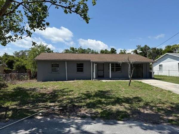 1109 WILLOW CT, Tavares, FL 32778