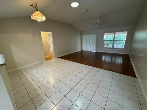 The Villages, FL 32162,3056 SAINT THOMAS LN