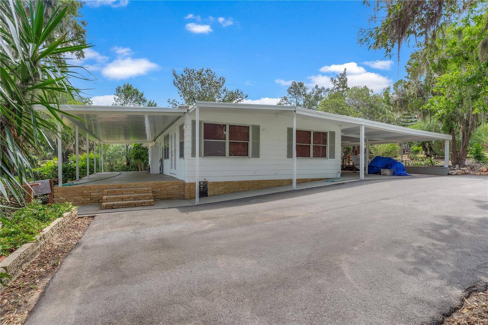 Tavares, FL 32778,Address not disclosed