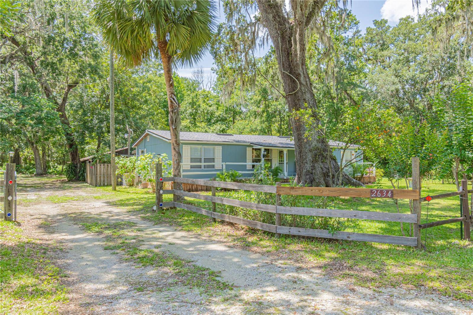 2634 CR 416N, Lake Panasoffkee, FL 33538