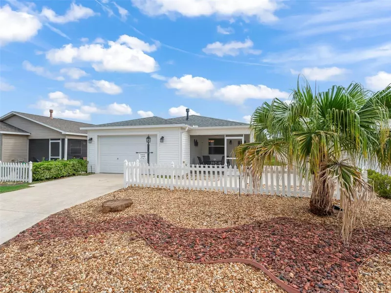 1199 MATHEWS LN, The Villages, FL 32162