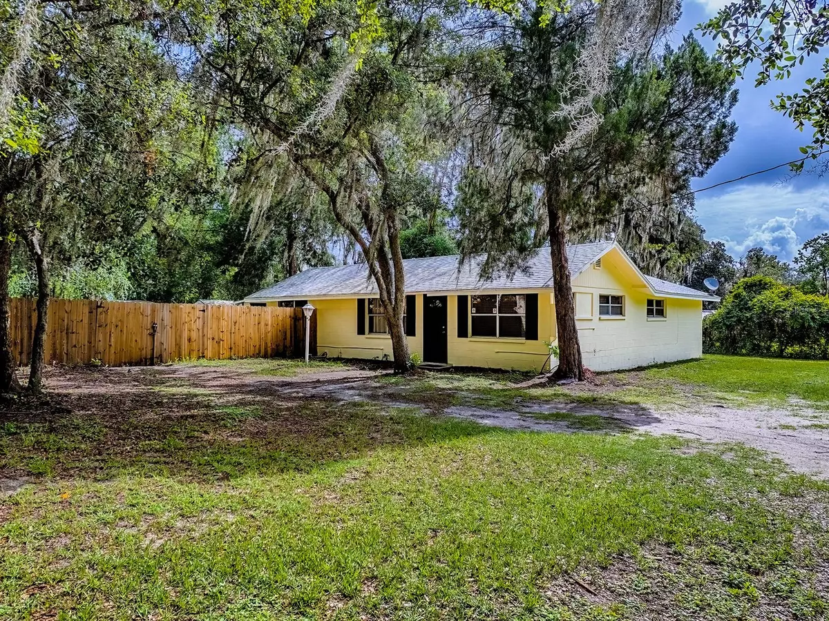 Lady Lake, FL 32159,6731 LAKE GRIFFIN RD