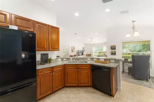 Oxford, FL 34484,5072 NEPTUNE CIR