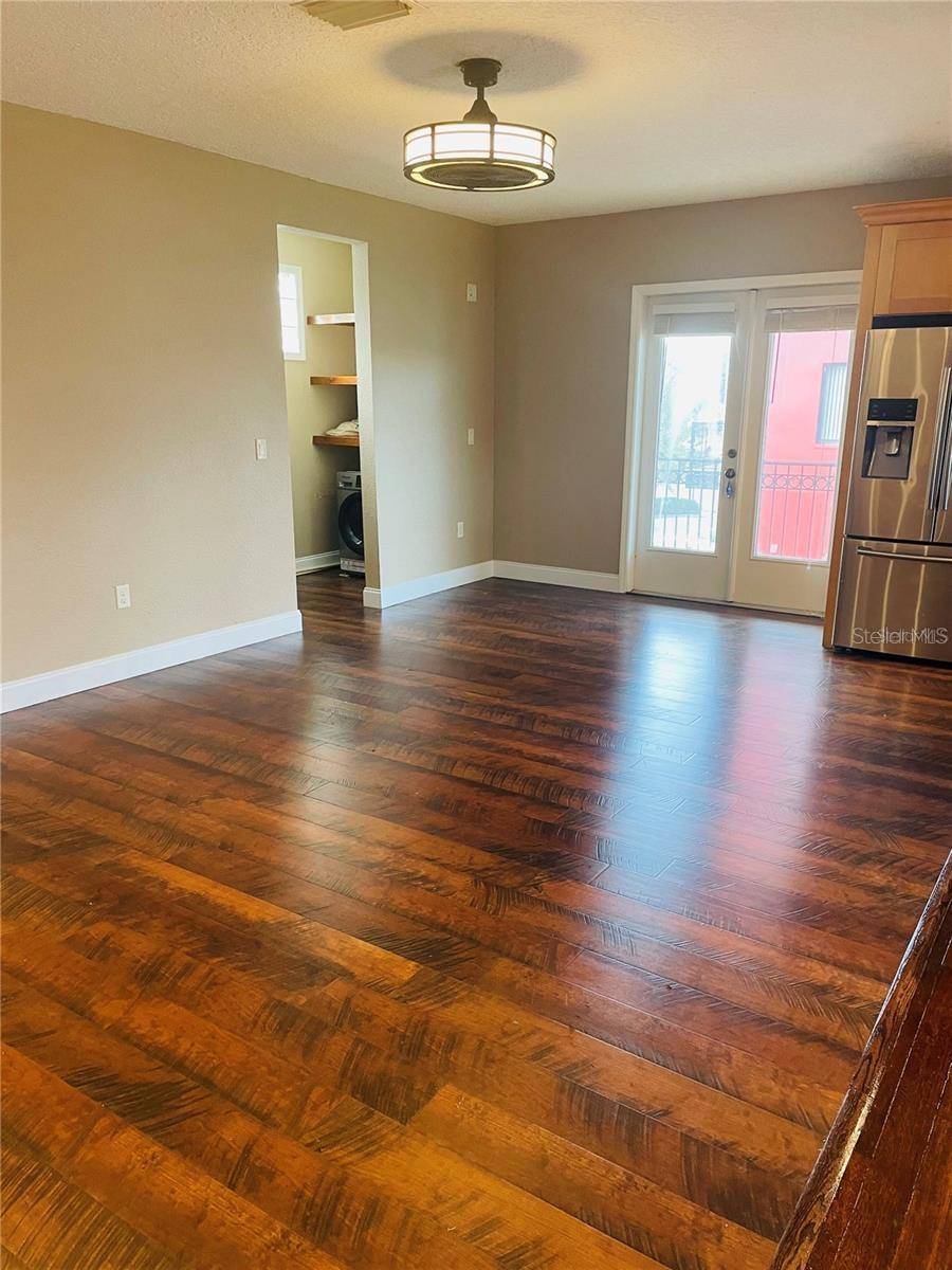 Eustis, FL 32726,118 N EUSTIS ST
