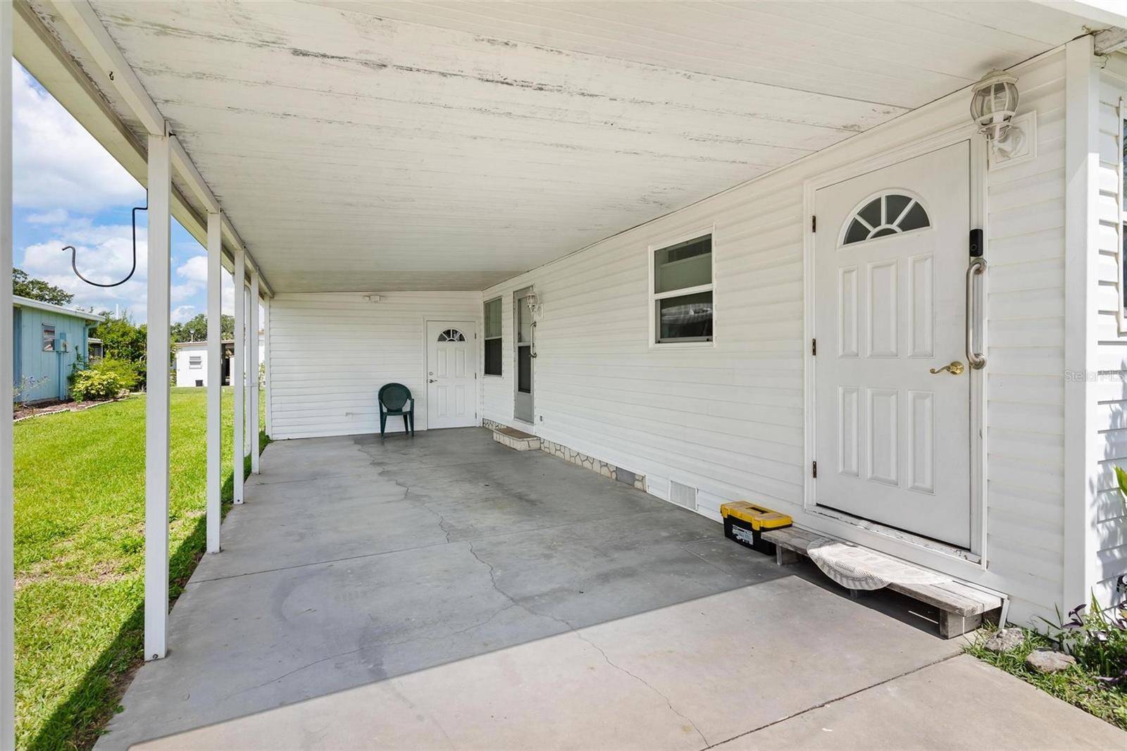 Leesburg, FL 34748,717 W COACH N FOUR DR