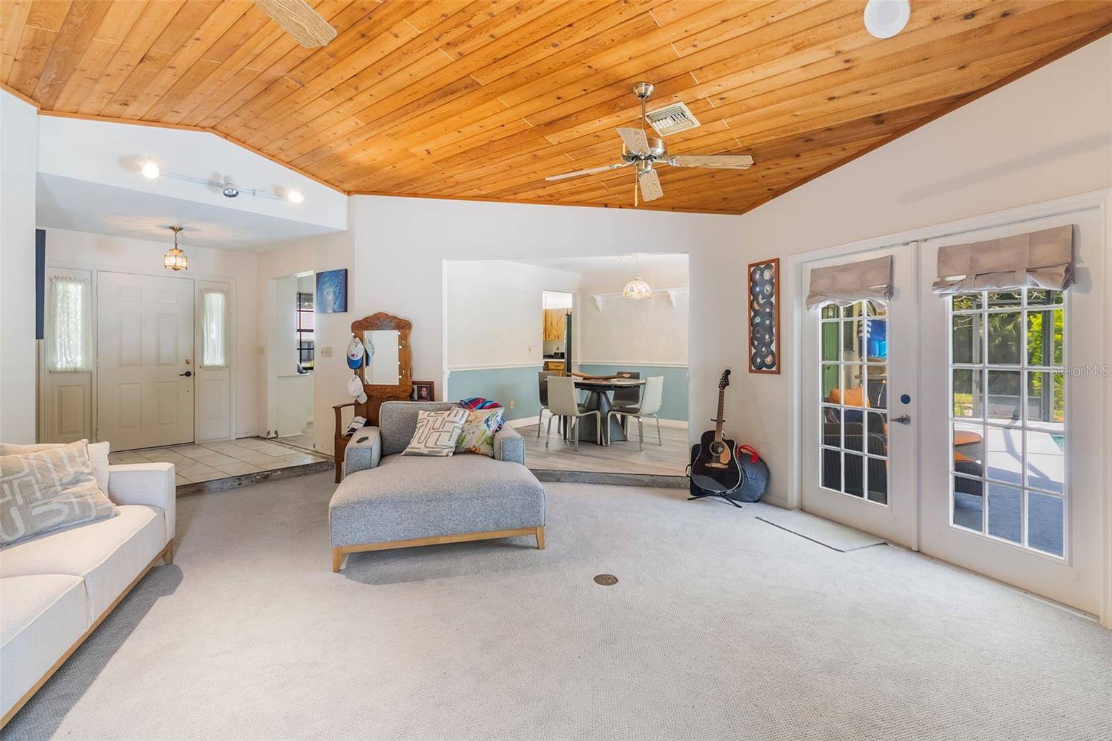 Vero Beach, FL 32968,410 45TH AVE