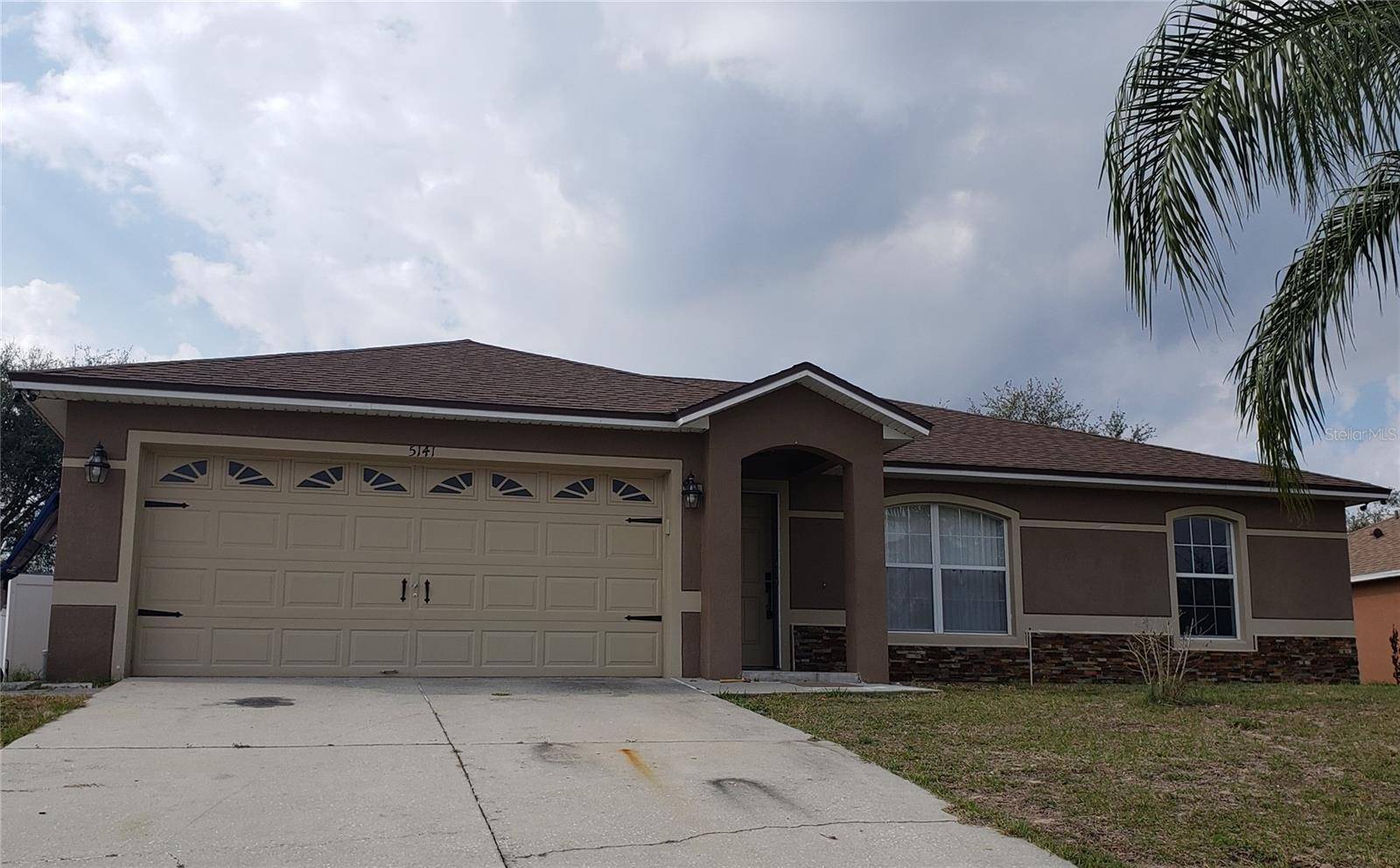 Mascotte, FL 34753,5141 PINE NEEDLE DR