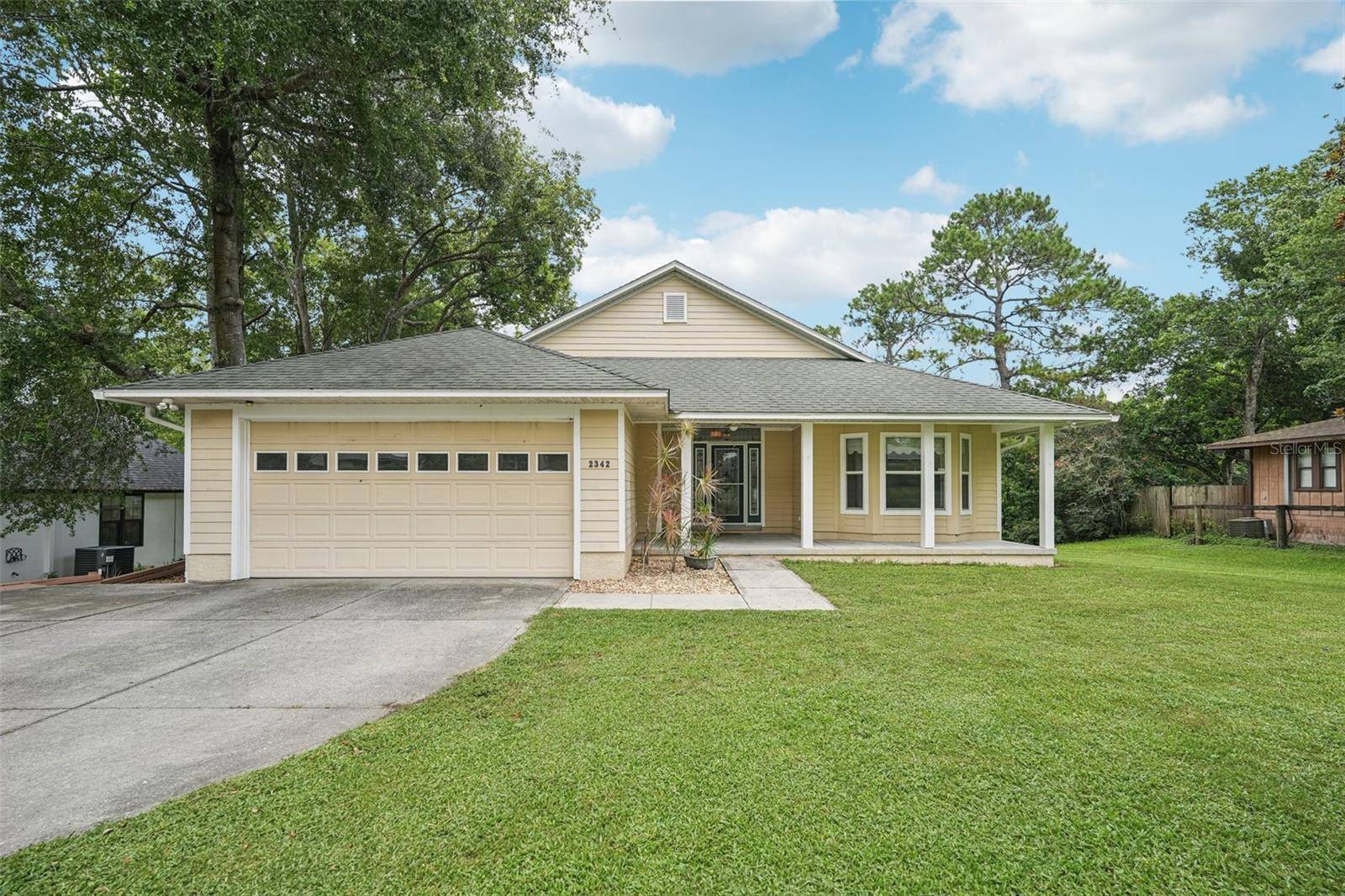 2342 ROBERT D RD, Mount Dora, FL 32757