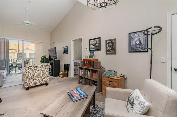 Fort Myers, FL 33919,9025 COLBY DR #2120