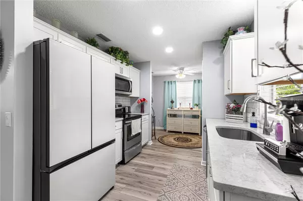 The Villages, FL 32159,417 SAN MARINO DR