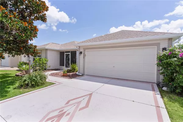 The Villages, FL 32162,737 CALDWELL CT