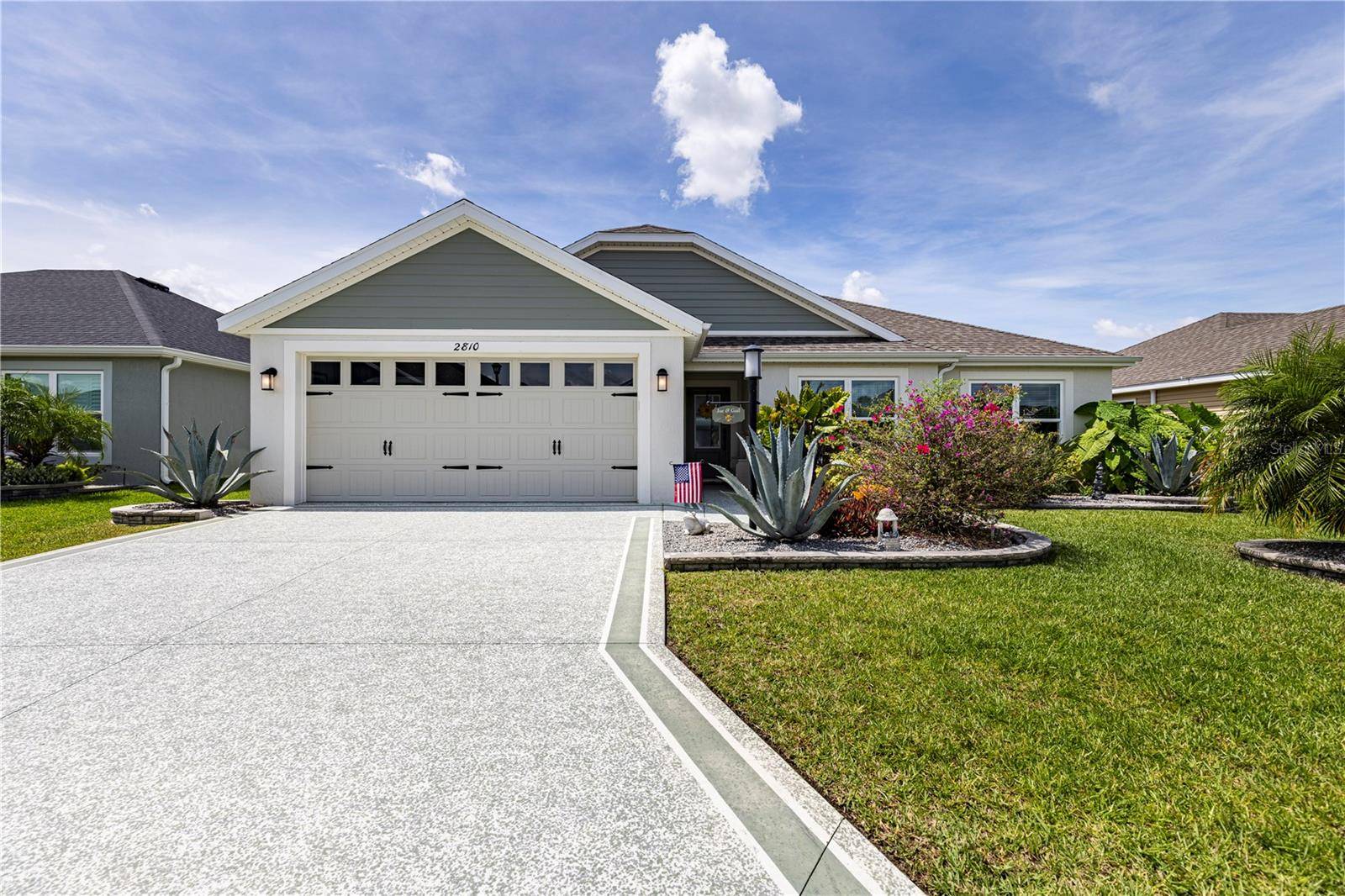 2810 NAVY HILL CIR, The Villages, FL 32163