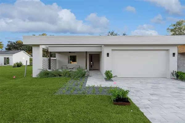 427 SKYFIELD CT, Lady Lake, FL 32159