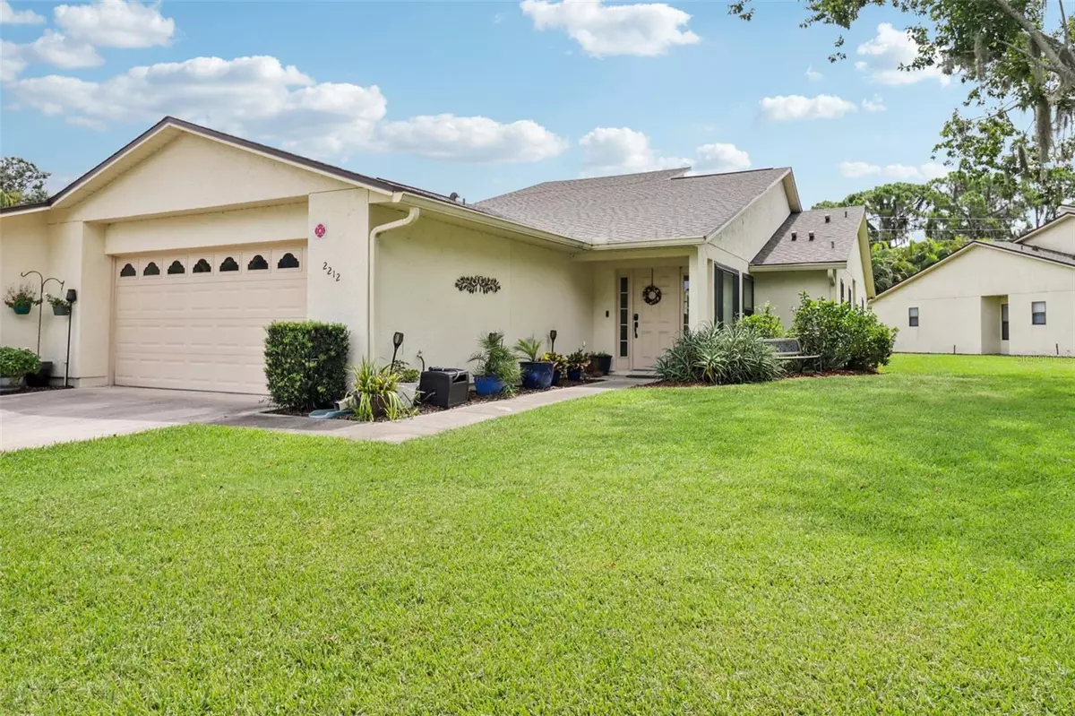 Tavares, FL 32778,2212 CYPRESS COVE DR #H5