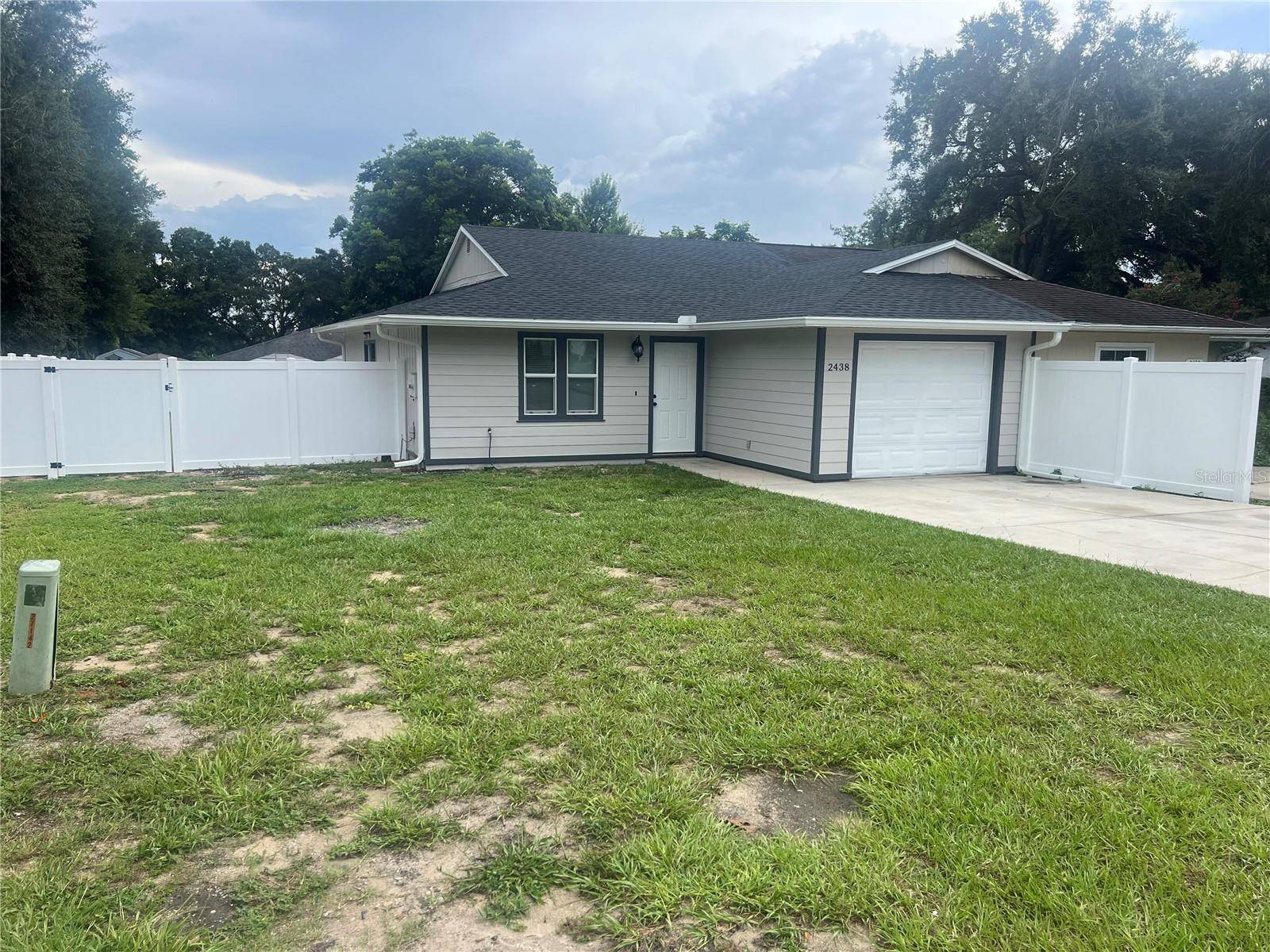 Leesburg, FL 34748,2438 CENTENNIAL BLVD
