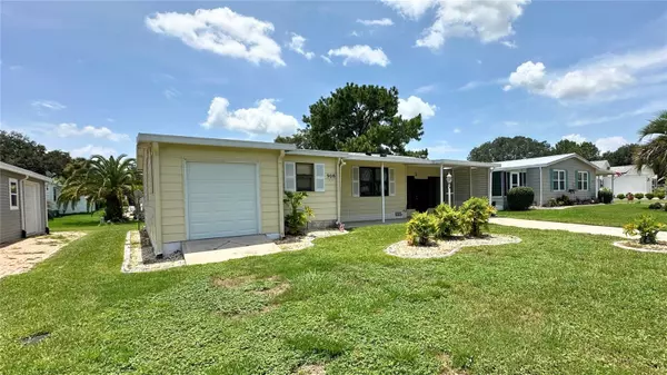 Lady Lake, FL 32159,908 ROSE LN