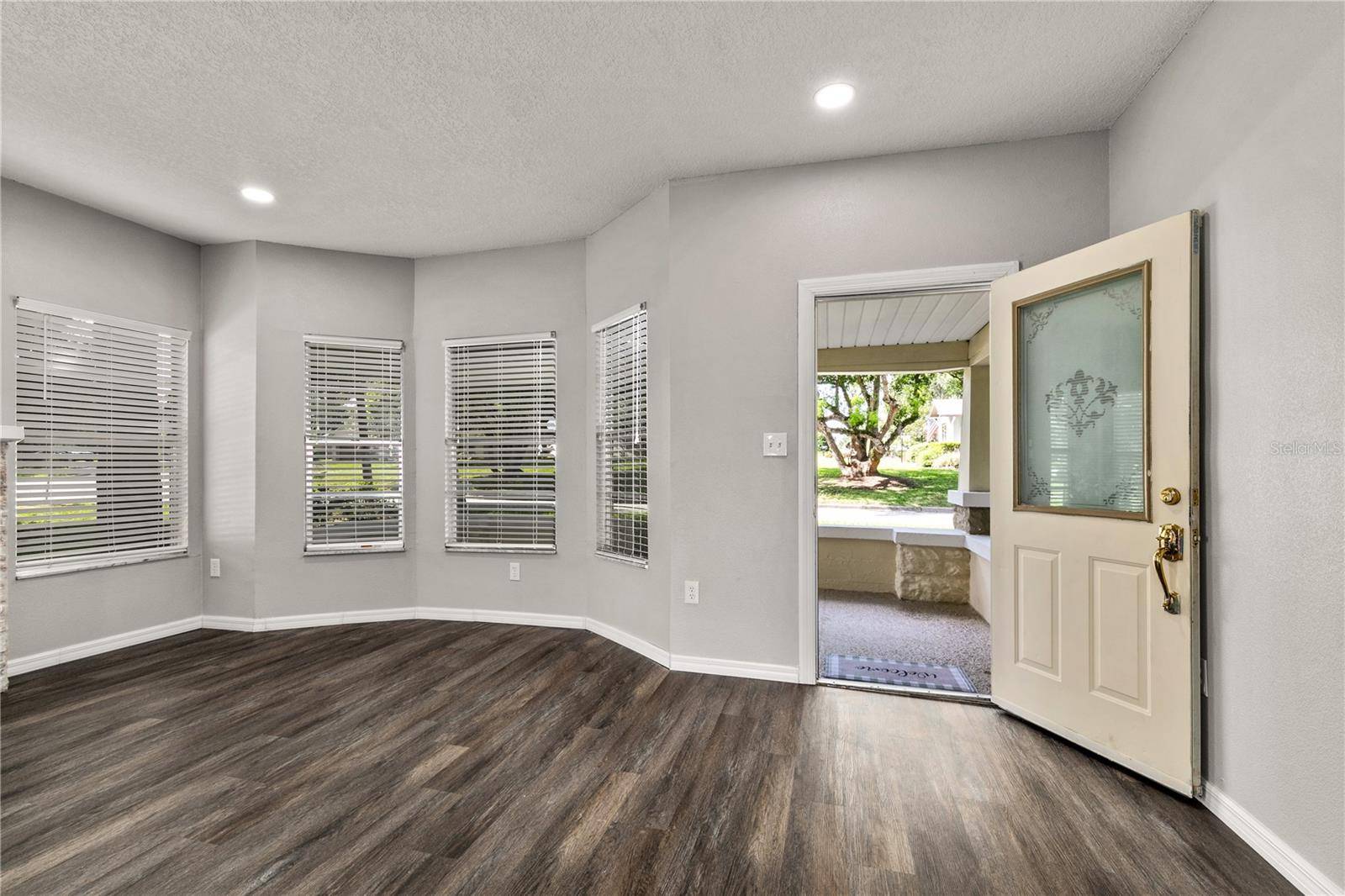 Eustis, FL 32726,715 POINSETTIA DR