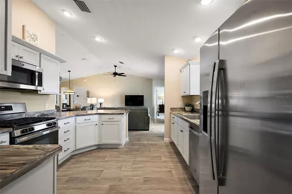 The Villages, FL 32163,5719 BARRAW TER