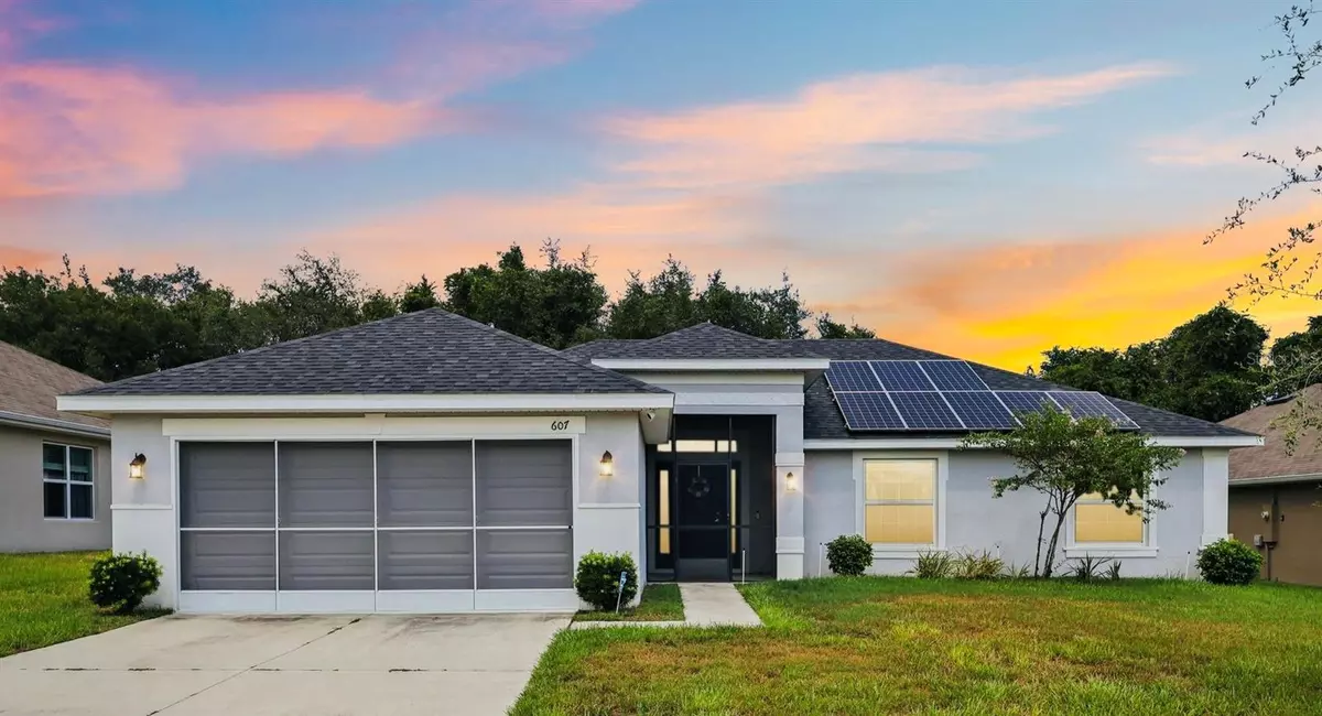 Fruitland Park, FL 34731,607 BRADLEY WAY