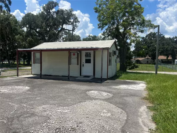 Bushnell, FL 33513,202 N MAIN ST