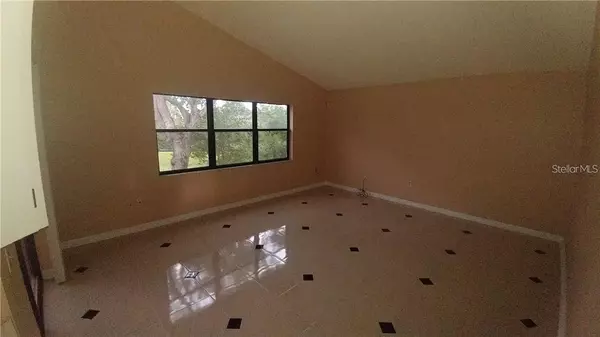Eustis, FL 32726,100 HILLSIDE DR