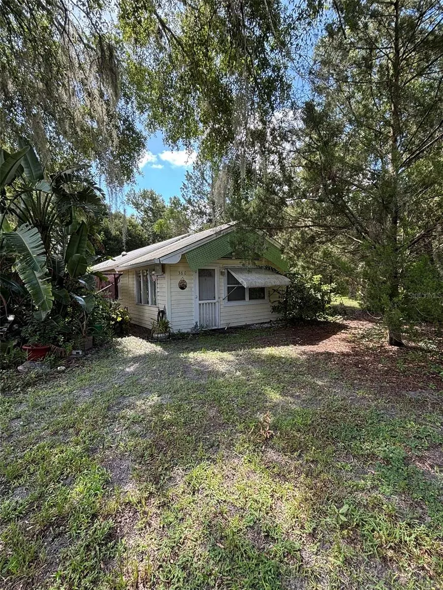 Umatilla, FL 32784,560 OWENS LN