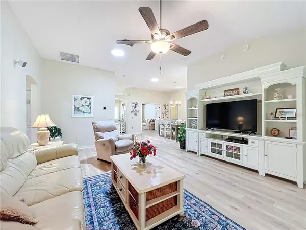 The Villages, FL 32162,17966 SE 85TH CAUSTON CT