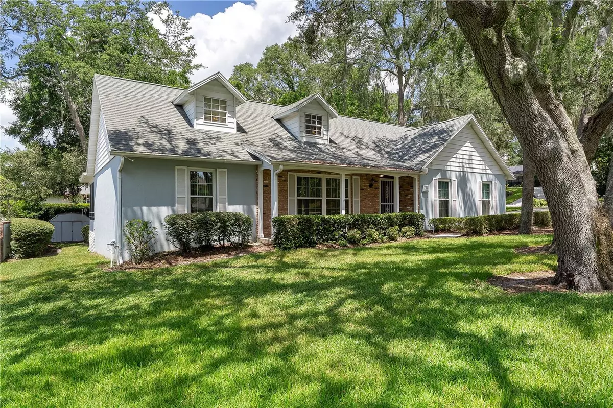 Mount Dora, FL 32757,2209 DOGWOOD CIR