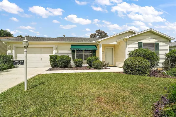 1206 BALLESTEROS DR, The Villages, FL 32162