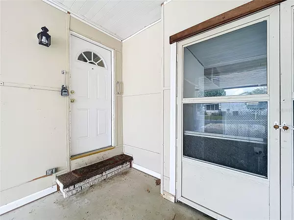 Tavares, FL 32778,1237 ELKHART CIR