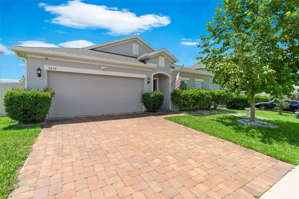 9737 KINMORE DR, Groveland, FL 34736
