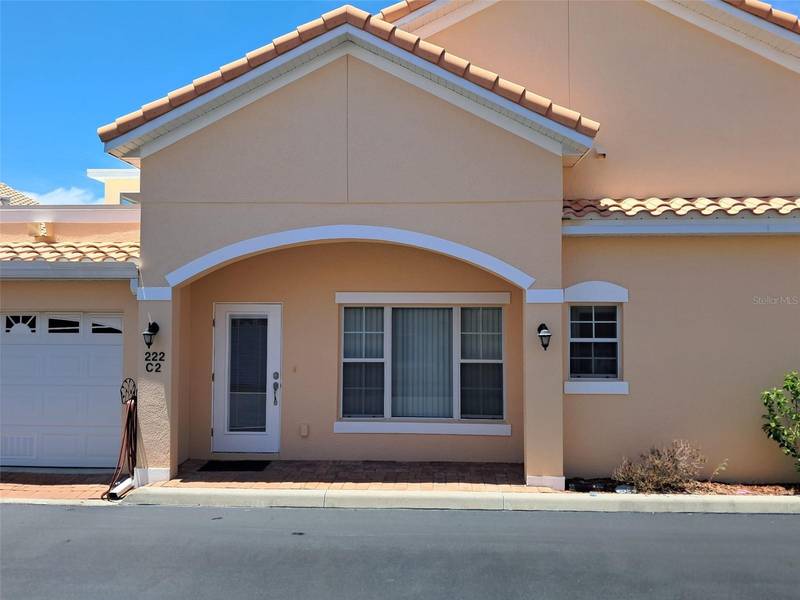222 DAVID WALKER DR #C2, Tavares, FL 32778