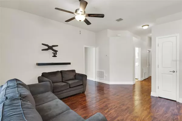 Tavares, FL 32778,4229 BARNSLEY LN