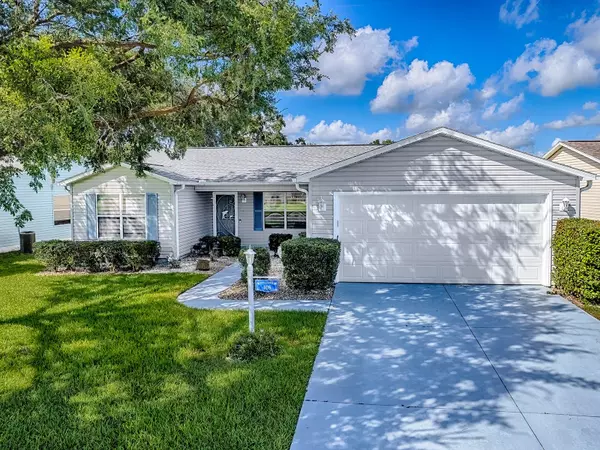 408 SAN MARINO DR, Lady Lake, FL 32159