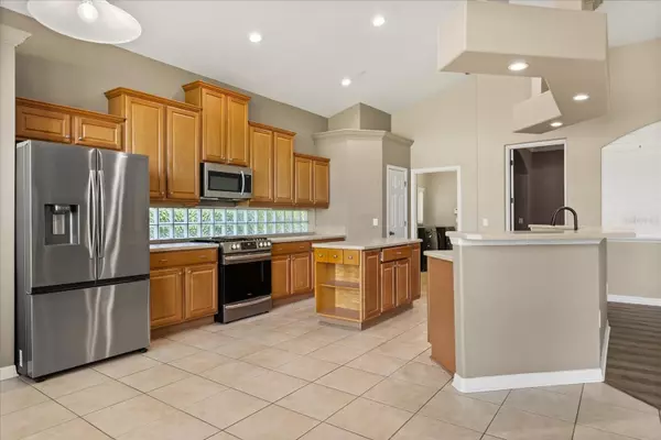 Sorrento, FL 32776,32313 OAK CANOPY DR