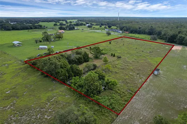 2920 PERIWINKLE DR, Groveland, FL 34736