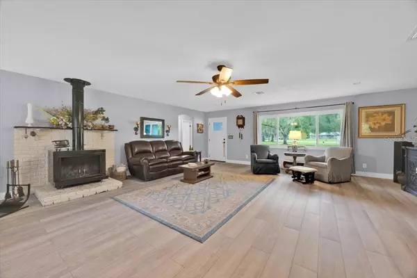Dade City, FL 33523,34159 RIDGE MANOR DR