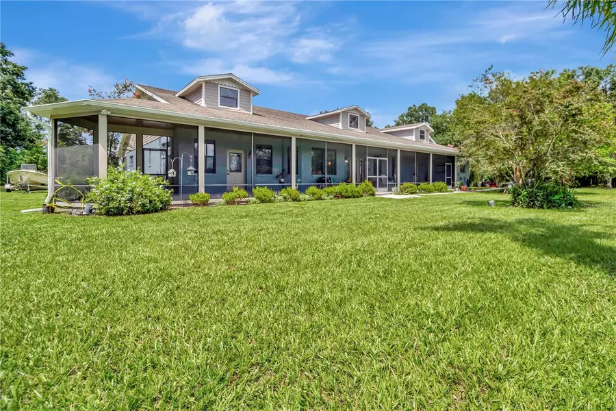 384 E KINGS HWY, Center Hill, FL 33514
