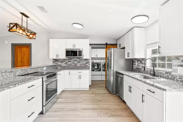 Umatilla, FL 32784,41534 THOMAS BOAT LANDING RD