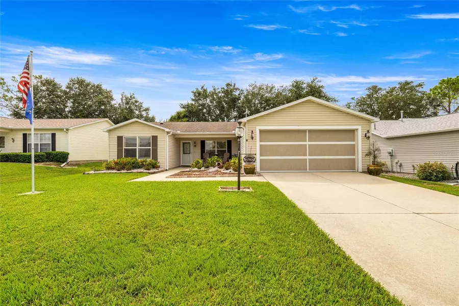 2742 PRIVADA DR, The Villages, FL 32162
