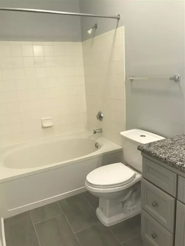 Tampa, FL 33647,10428 VILLA VIEW CIR #10428