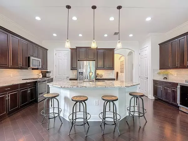 Miromar Lakes, FL 33913,10264 PORTO ROMANO DR