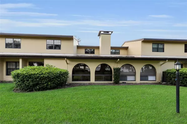 Eustis, FL 32726,1111 LAKESHORE DR #A3