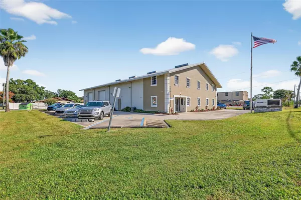 Tavares, FL 32778,15925 OLD US HIGHWAY 441