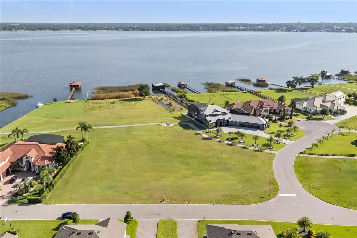 Tavares, FL 32778,17707 SAWGRASS RUN